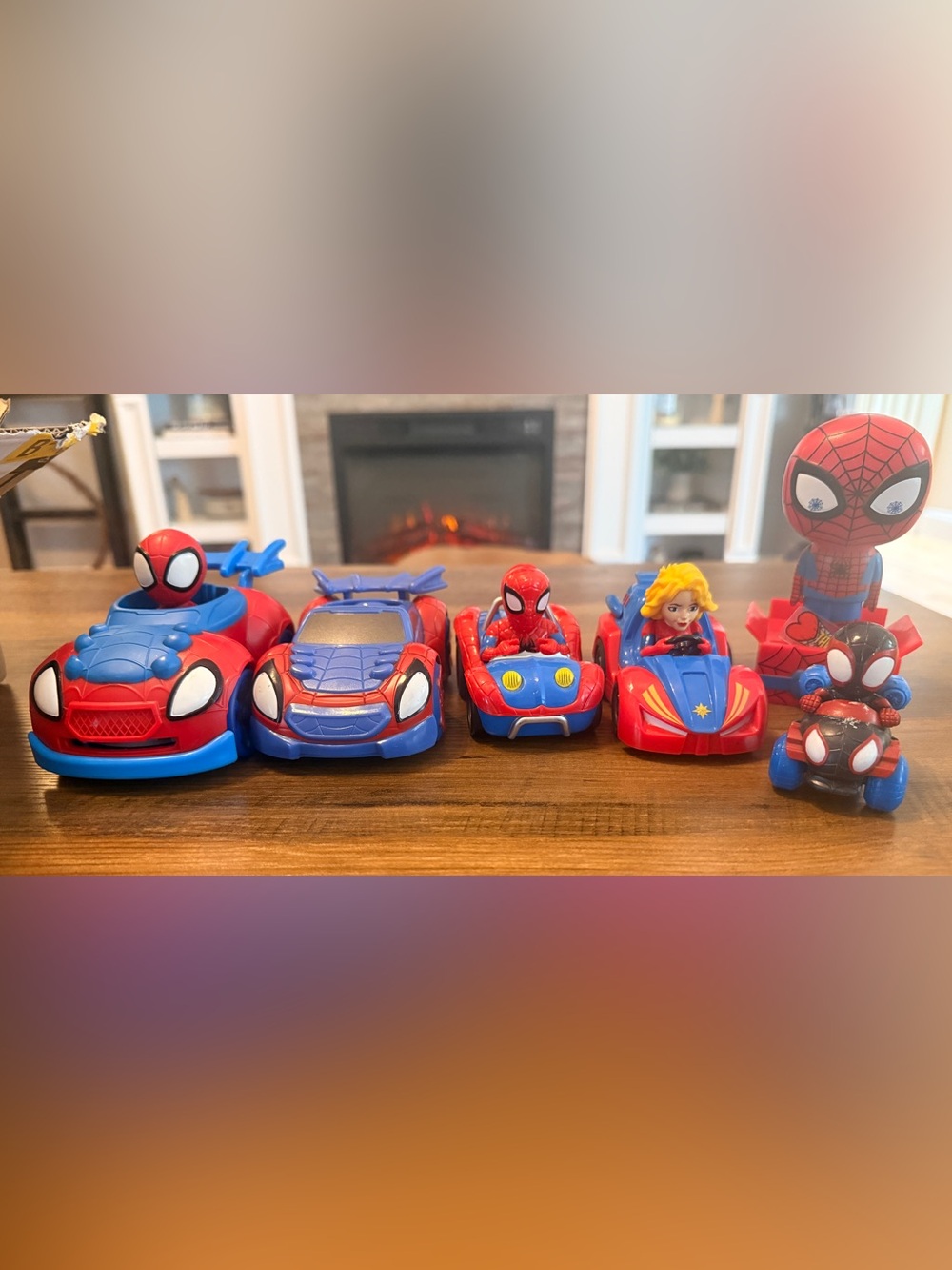 Marvel Spider-Man & Captain Marvel toy cars & funko popsie lot of 6